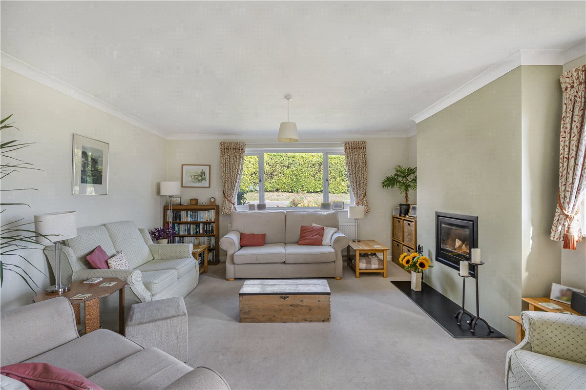 4 bedroom house, Old Kennels Lane, Winchester SO22 - Available