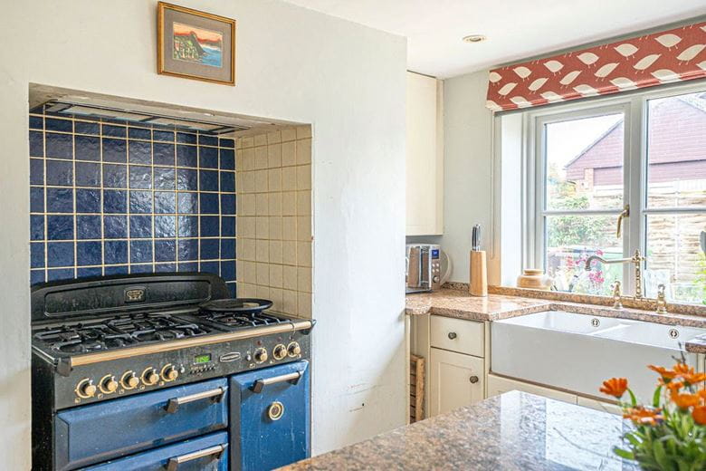 5 bedroom house, Hurstbourne Priors, Whitchurch RG28 - Available