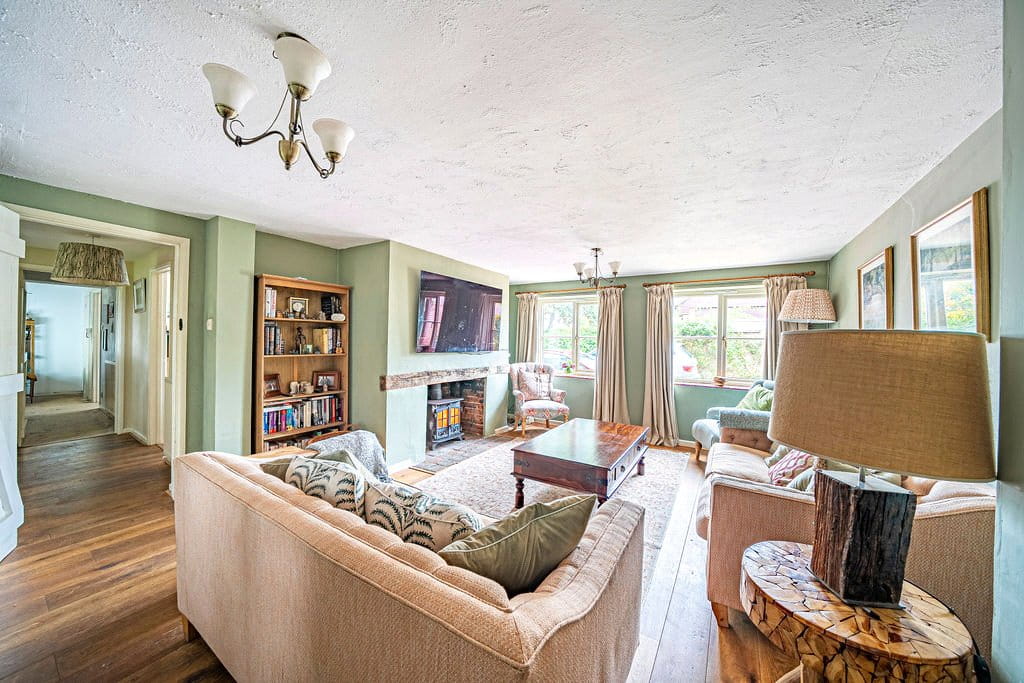 5 bedroom house, Hurstbourne Priors, Whitchurch RG28 - Available