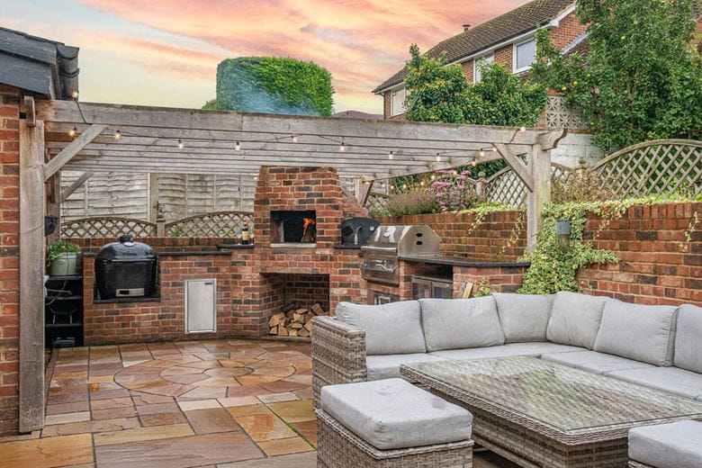 5 bedroom house, Hurstbourne Priors, Whitchurch RG28 - Available