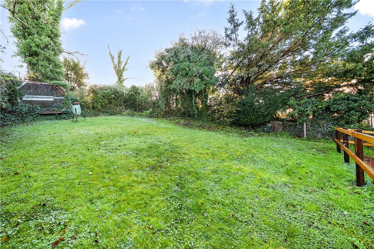 4 bedroom house, Old London Road, Stockbridge SO20 - Available