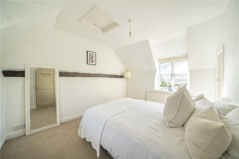 2 bedroom cottage, Kilmeston, Alresford SO24 - Available