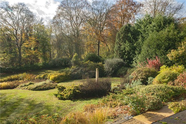 5 bedroom house, Lynch Hill Park, Whitchurch RG28 - Available