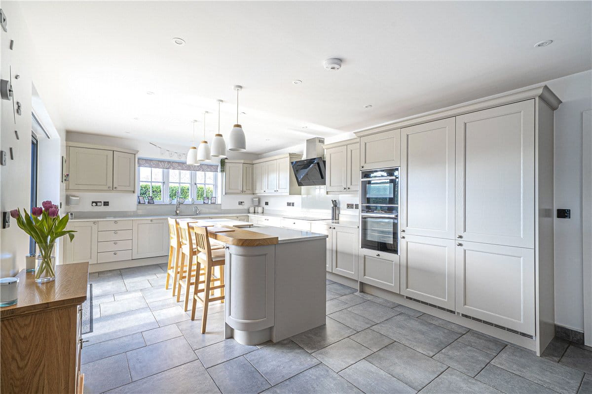 4 bedroom house, Stockbridge Road, Lopcombe SP5 - Available