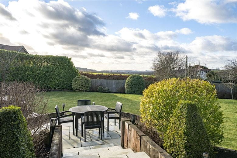 4 bedroom house, Stockbridge Road, Lopcombe SP5 - Available