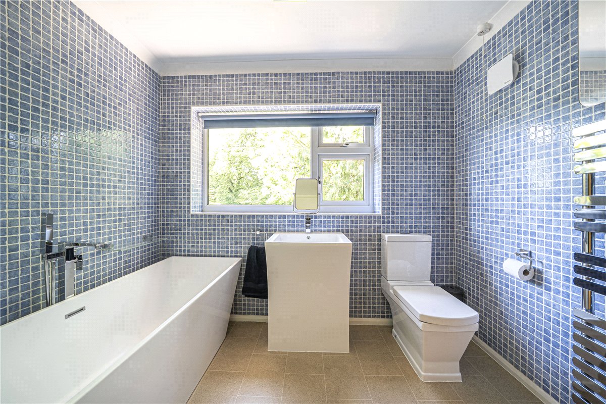 3 bedroom house, Dances Lane, Whitchurch RG28 - Available
