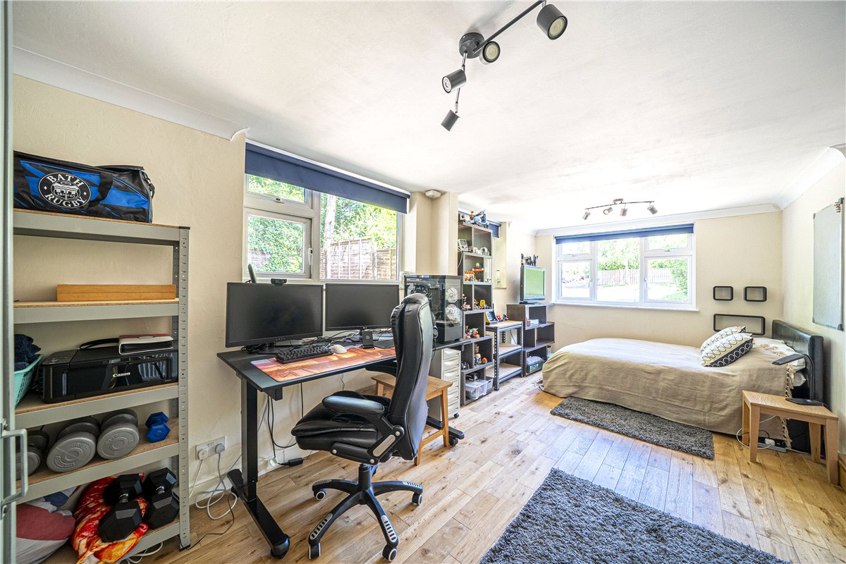 3 bedroom house, Dances Lane, Whitchurch RG28 - Available