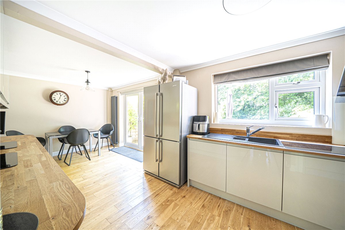 3 bedroom house, Dances Lane, Whitchurch RG28 - Available