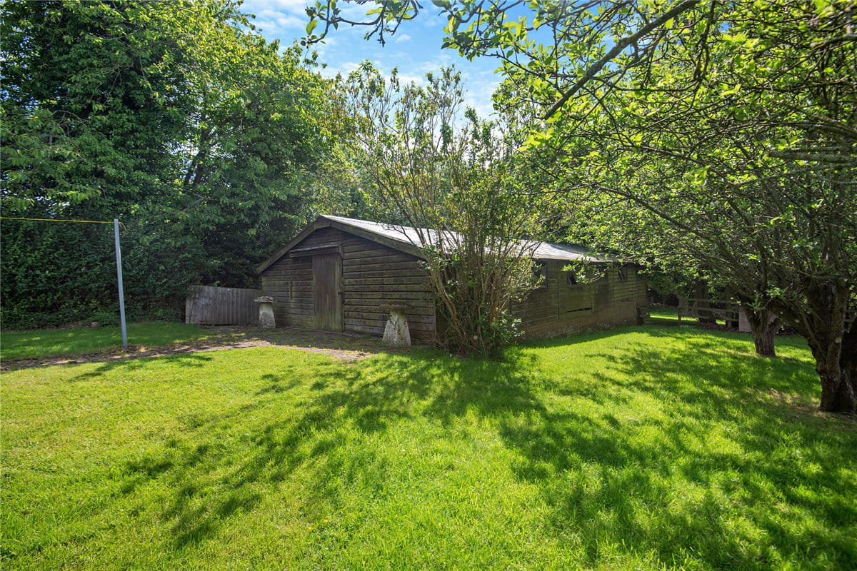 41.8 acres Bungalow, The Ridge, Cold Ash RG18 - Sold