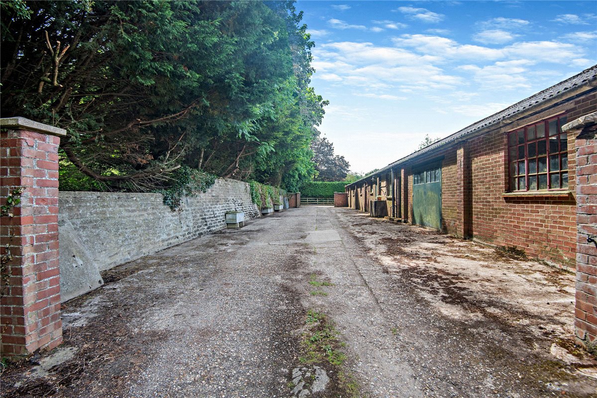 41.8 acres Bungalow, The Ridge, Cold Ash RG18 - Sold