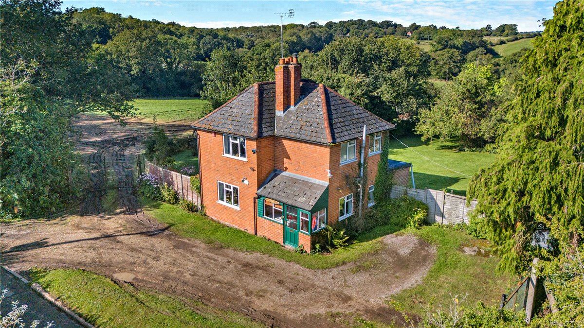38.2 acres House, Briff Lane, Bucklebury RG7 - Sold STC