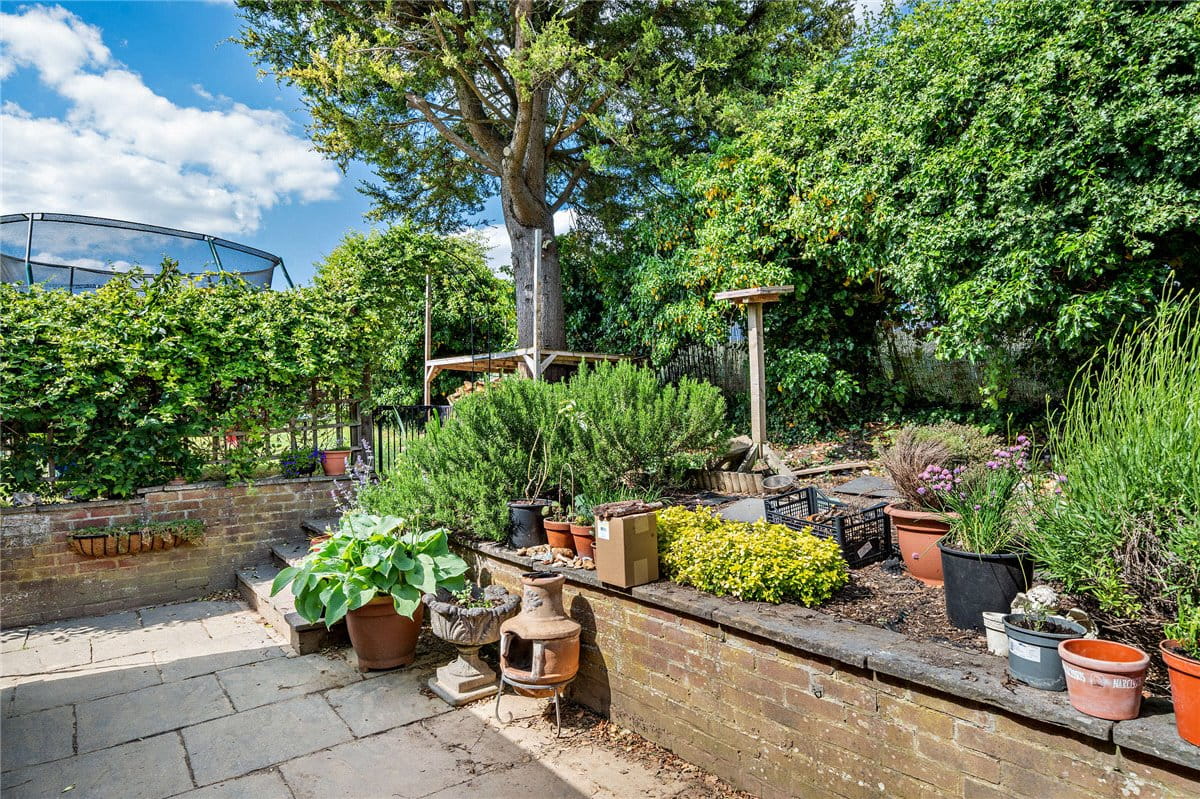 3 bedroom house, Leckhampstead, Newbury RG20 - Sold STC