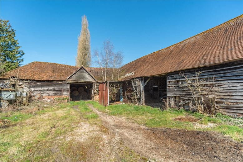 80.4 acres House, Church Road, Aldermaston RG7 - Available