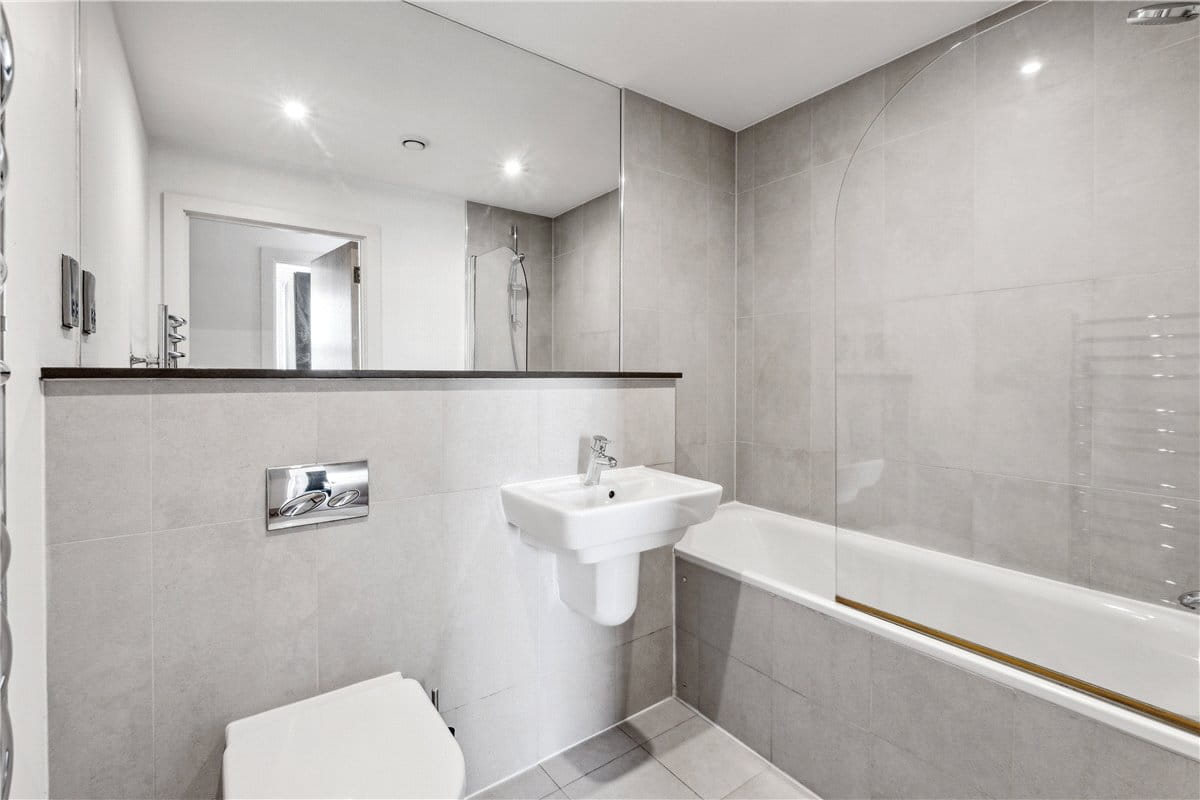 2 bedroom flat, Cornell Square, Nine Elms SW8 - Sold STC