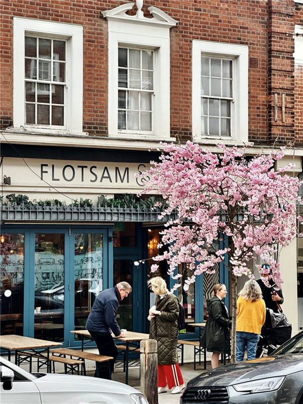 4 bedroom house, London Square Wandsworth Common, Springfield Drive SW17 - Available