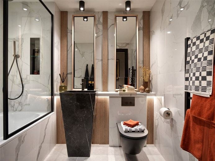 1 bedroom flat, London Dock, 9 Arrival Square E1W - Available