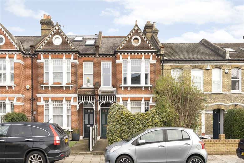 1 bedroom flat, Beechcroft Road, London SW17 - Available