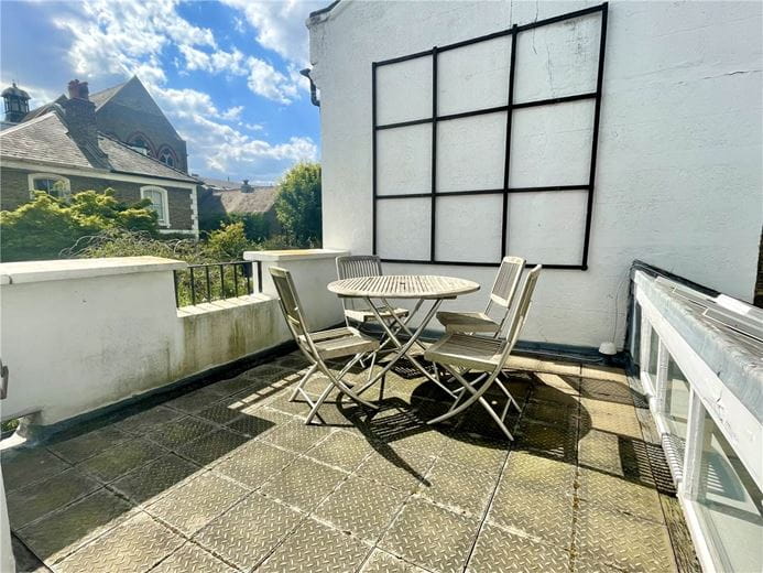 2 bedroom house, Wiseton Road, Wandsworth SW17 - Available