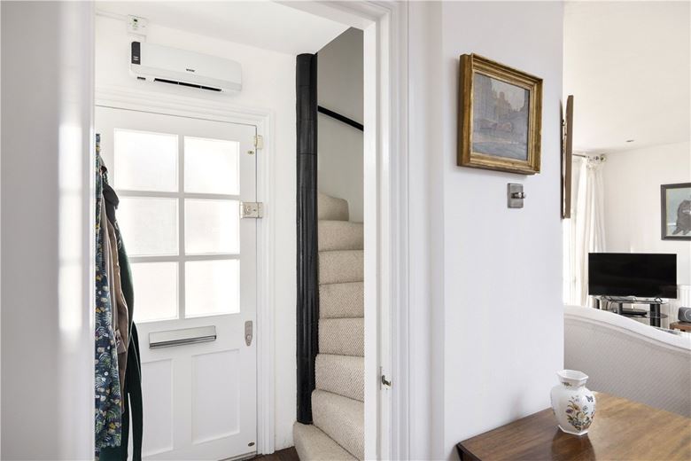 2 bedroom house, Wiseton Road, Wandsworth SW17 - Available