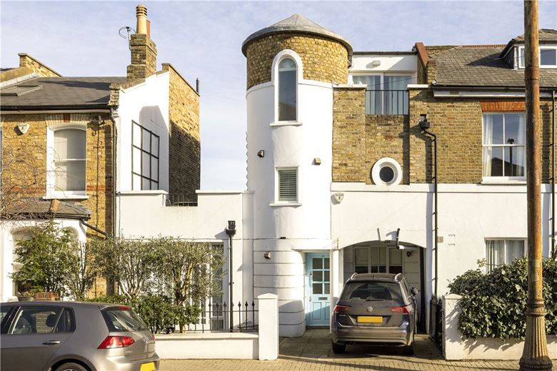 2 bedroom house, Wiseton Road, Wandsworth SW17 - Available