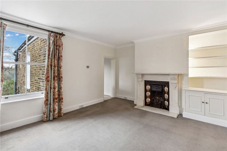 1 bedroom flat, Brodrick Road, Wandsworth Common SW17 - Sold STC
