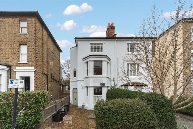 1 bedroom flat, Brodrick Road, Wandsworth Common SW17 - Sold STC