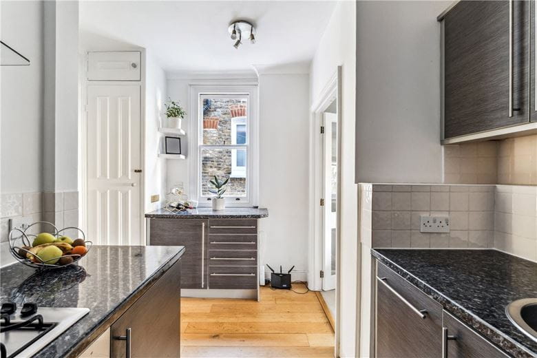 2 bedroom flat, Airedale Road, London SW12 - Sold