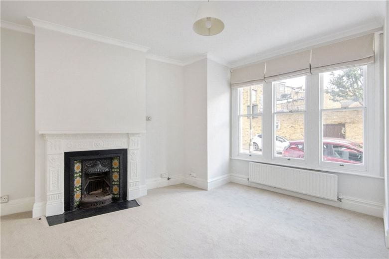 2 bedroom maisonette, Beira Street, Balham/Clapham South SW12 - Sold STC