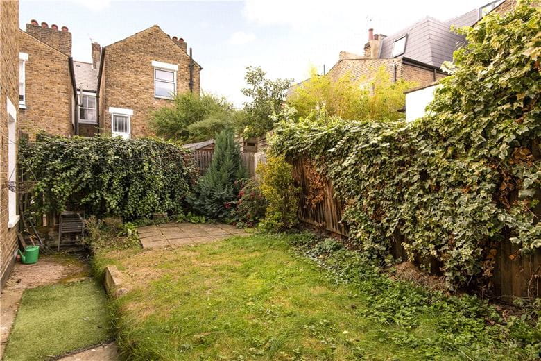 2 bedroom maisonette, Beira Street, Balham/Clapham South SW12 - Sold STC