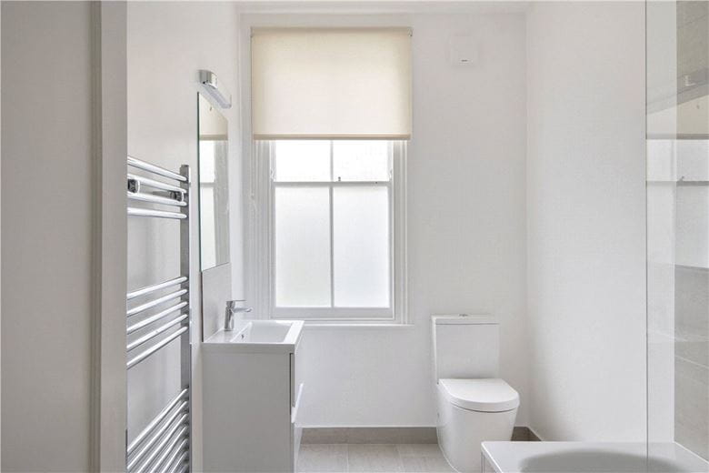 2 bedroom maisonette, Beira Street, Balham/Clapham South SW12 - Sold