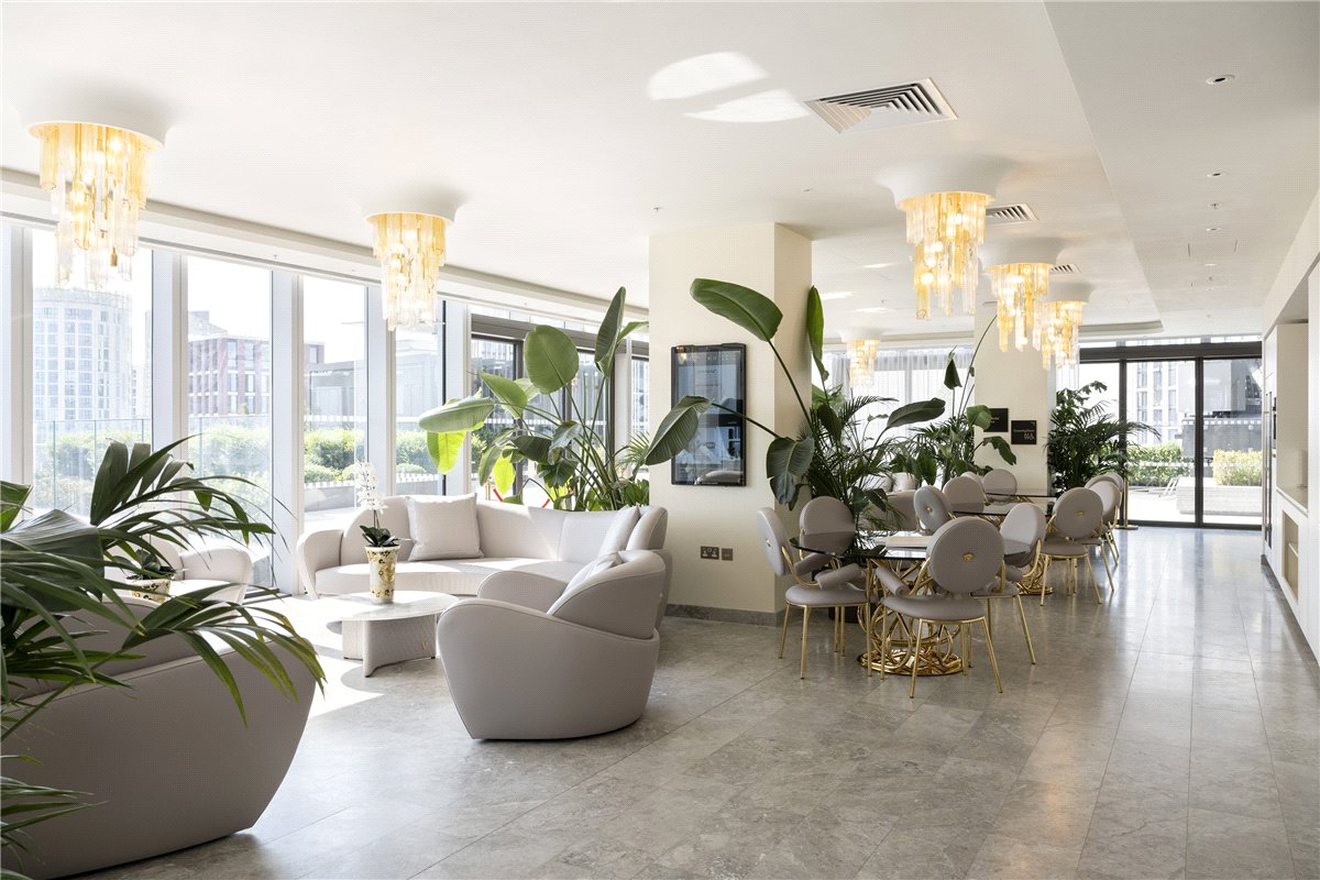 2 bedroom flat, DAMAC Tower, Nine Elms SW8 - Available