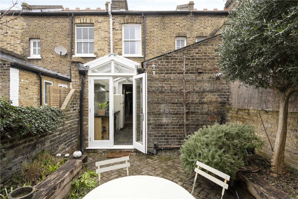 2 bedroom house, Sabine Road, Battersea SW11 - Sold