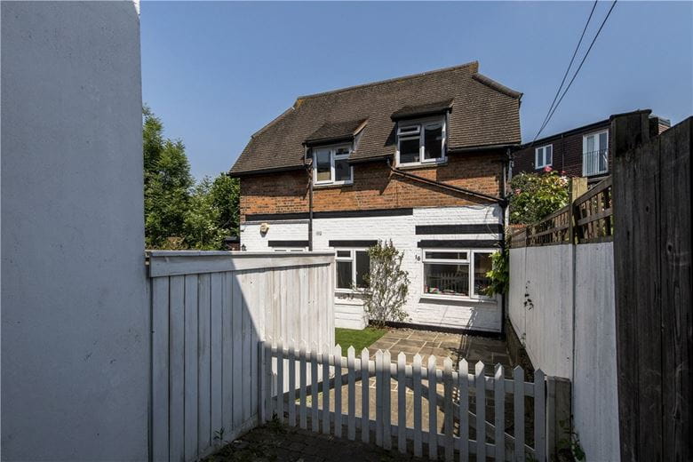 4 bedroom , St. James's Drive, Wandsworth Common SW17 - Available