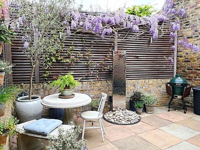2 bedroom flat, Between The Commons, London SW11 - Available