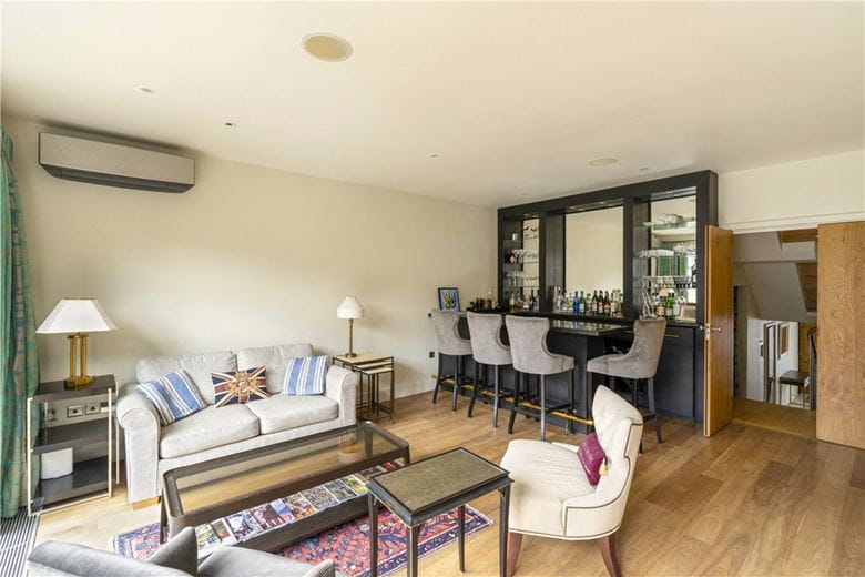 5 bedroom house, Wiseton Road, London SW17 - Available