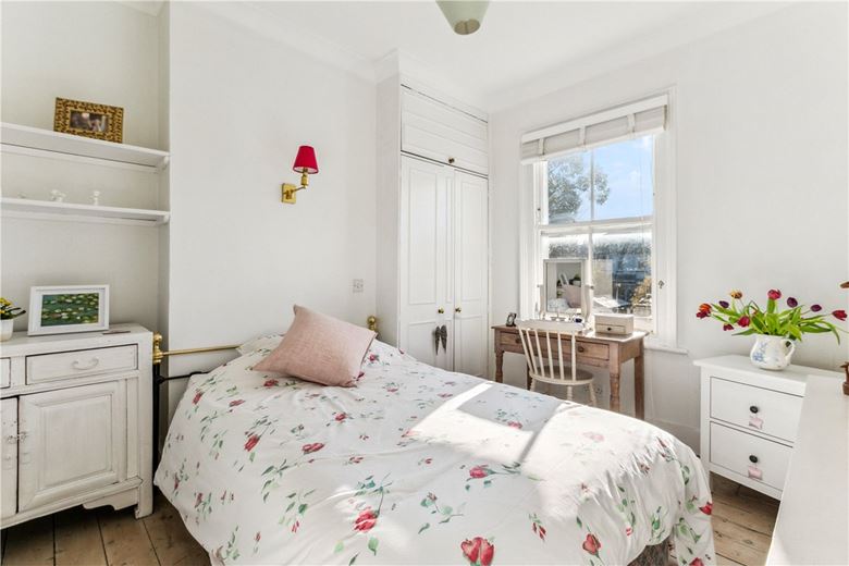 2 bedroom house, Smallwood Road, London SW17 - Sold STC