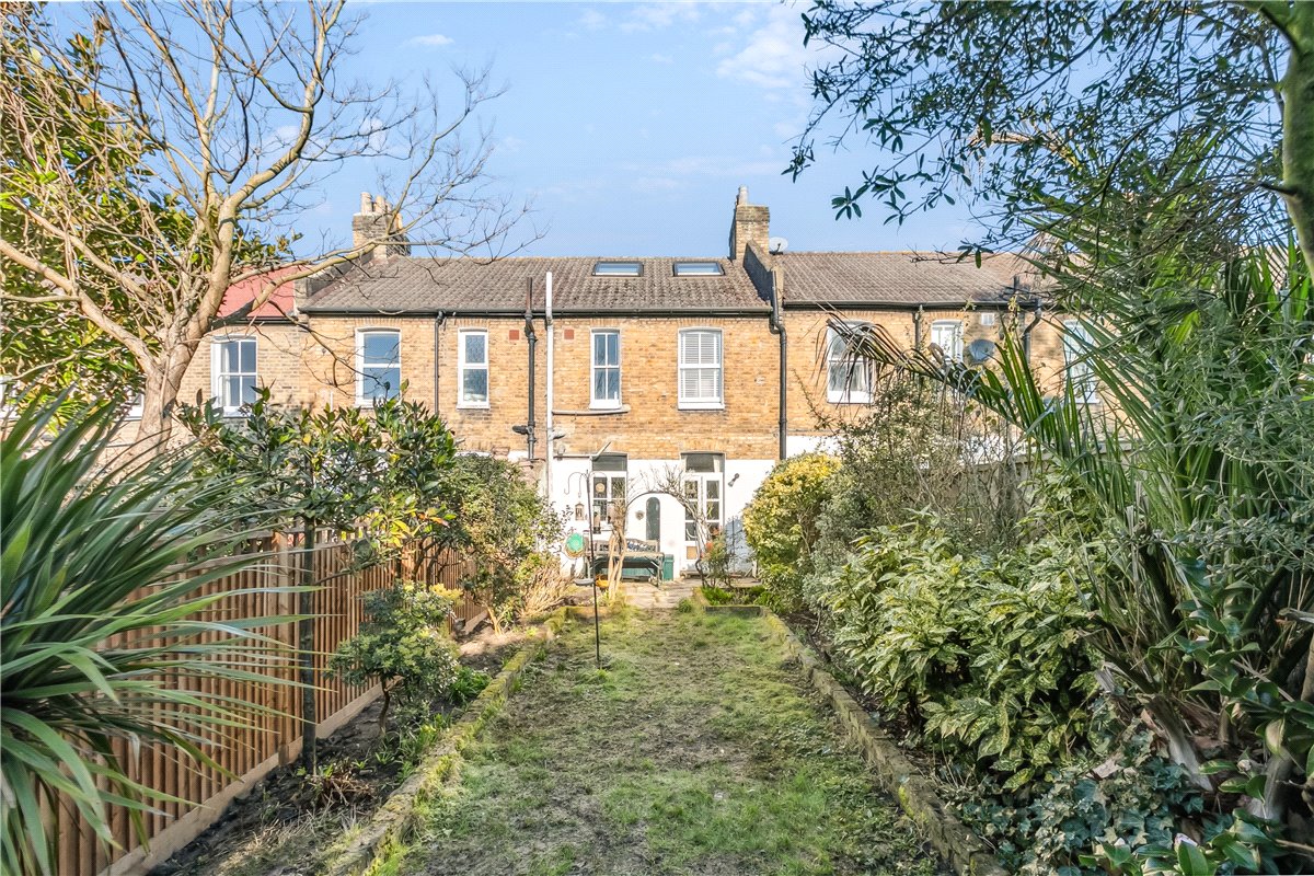 2 bedroom house, Smallwood Road, London SW17 - Sold STC
