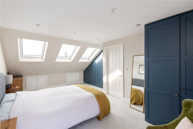 4 bedroom maisonette, Hosack Road, Balham SW17 - Sold STC