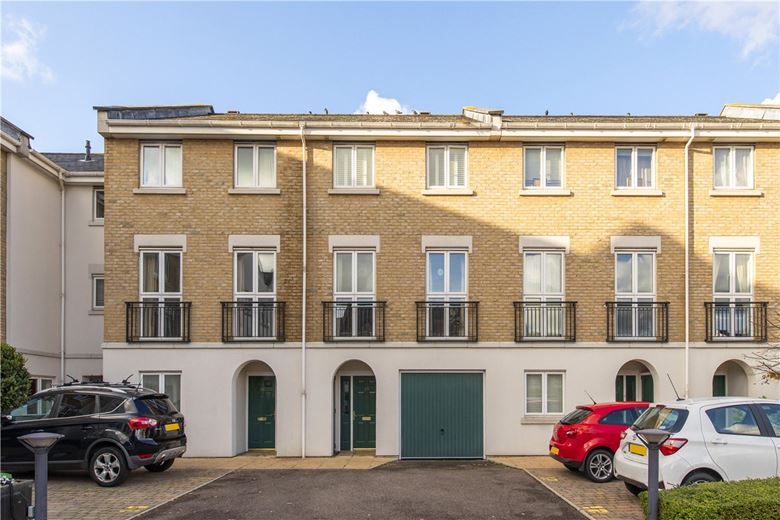 House for sale in London, Pavilion Square, SW17 Wandsworth WNS190093