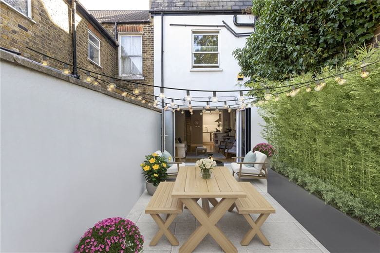 3 bedroom house, Lyham Road, London SW2 - Available