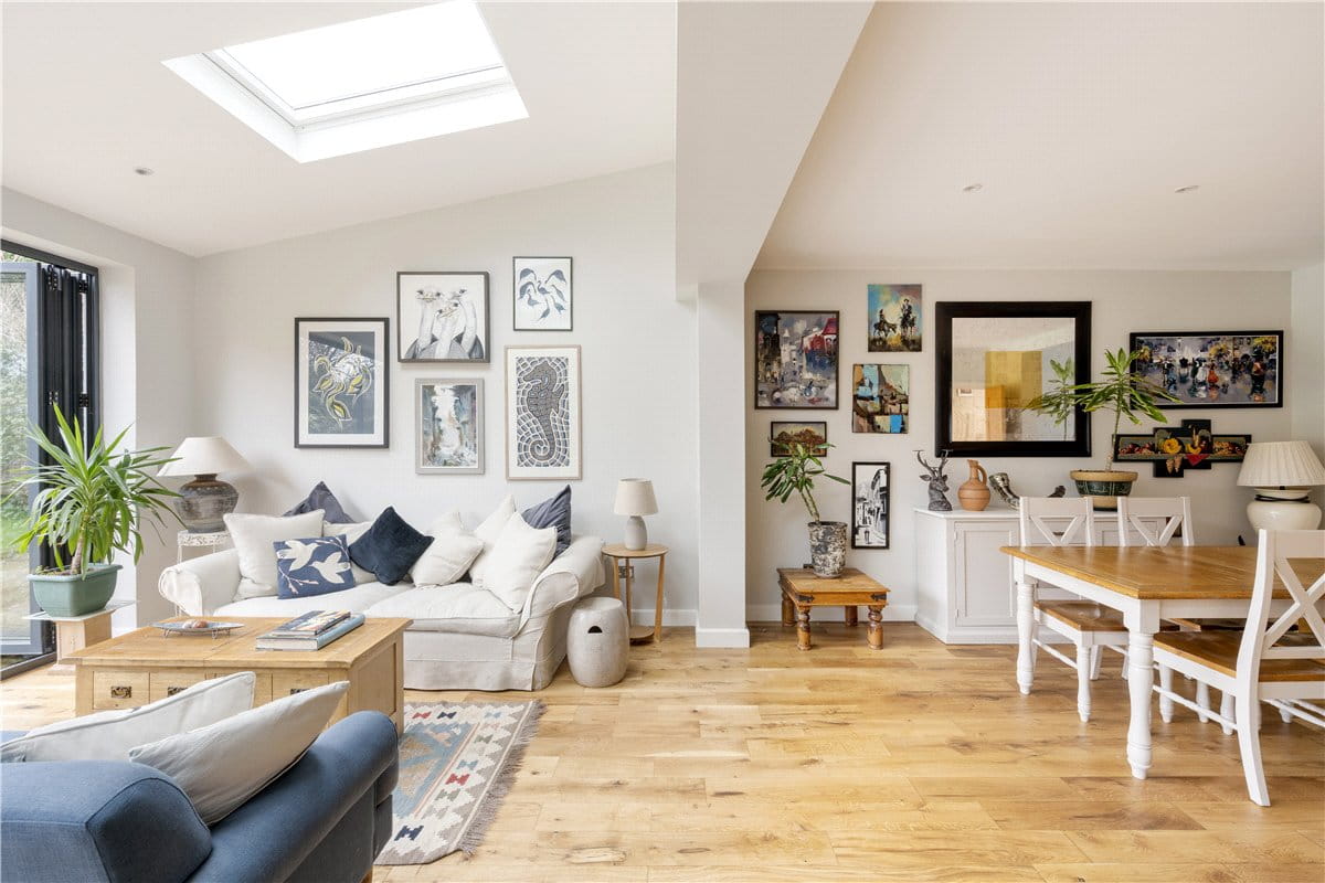 5 bedroom house, Magdalen Road, London SW18 - Available