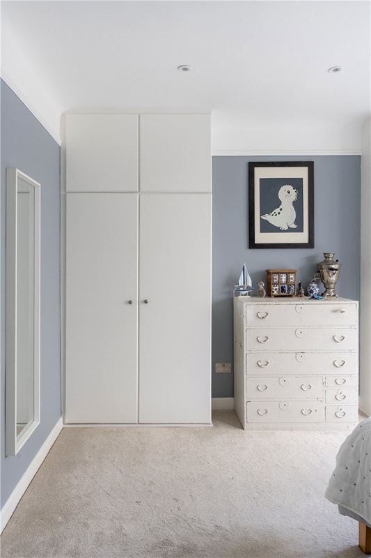 5 bedroom house, Magdalen Road, London SW18 - Available