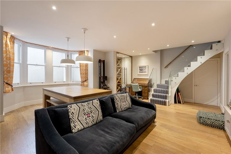 6 bedroom house, Trinity Road, London SW18 - Sold