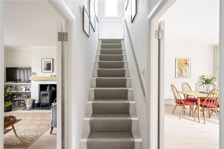 2 bedroom house, Nottingham Road, London SW17 - Sold