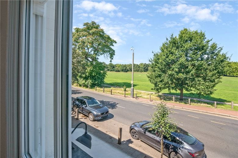 3 bedroom flat, Bellevue Road, London SW17 - Sold