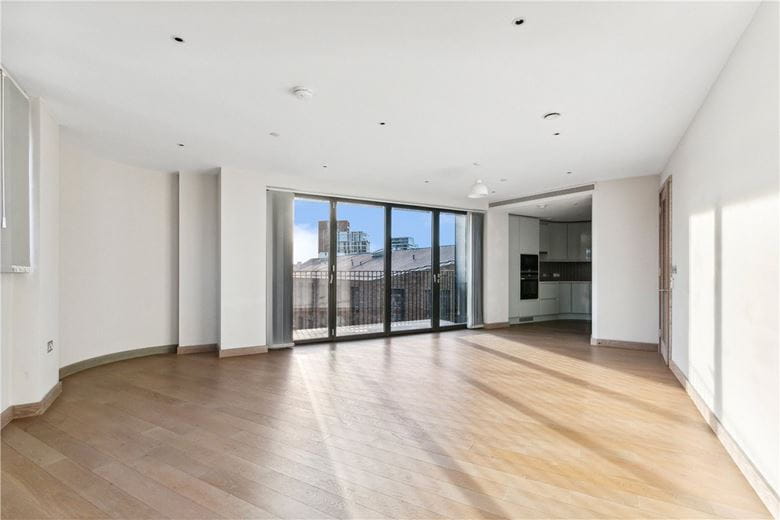 3 bedroom flat, Dray House, RAM Quarter SW18 - Available