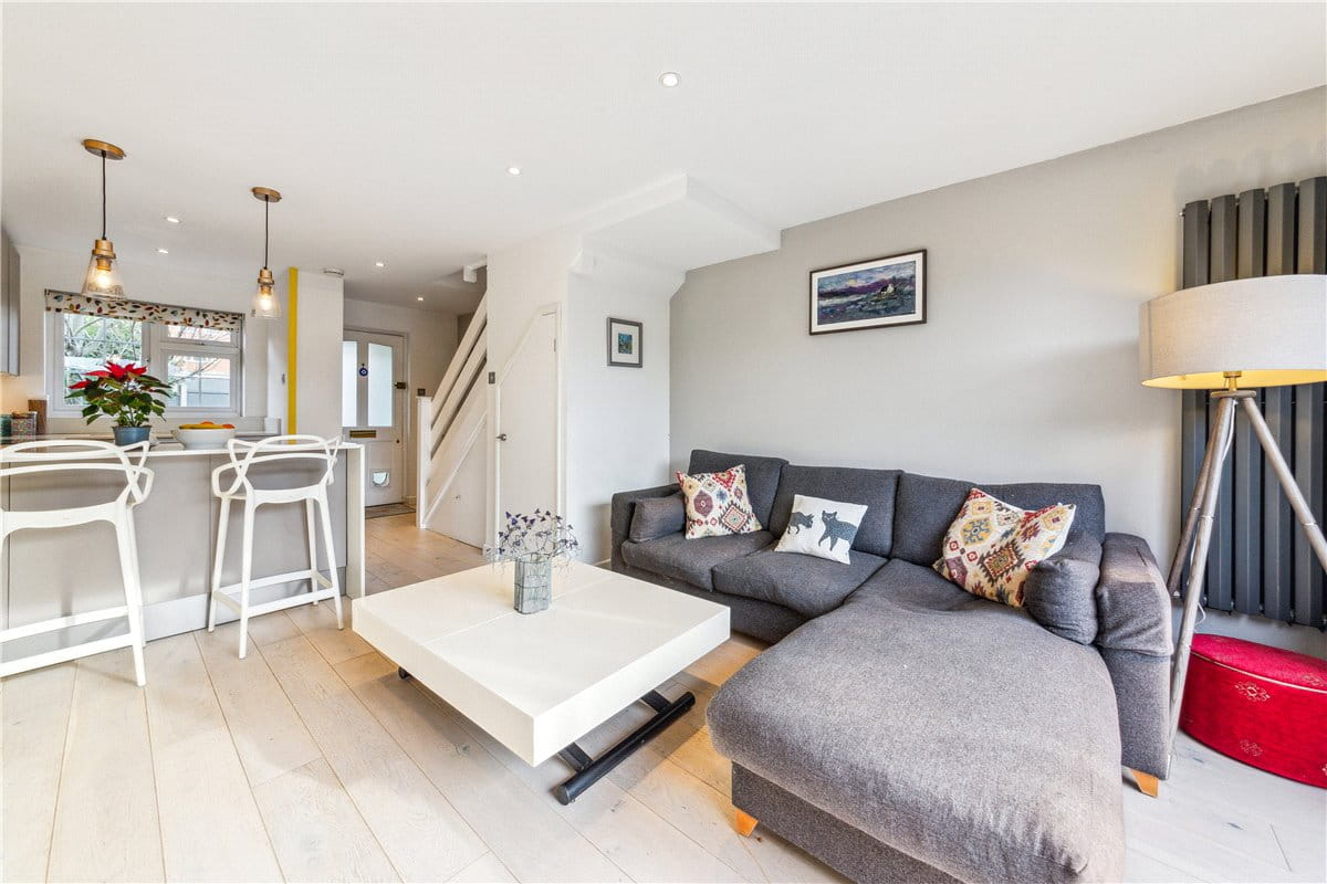 2 bedroom house, St. Peter's Close, London SW17 - Sold