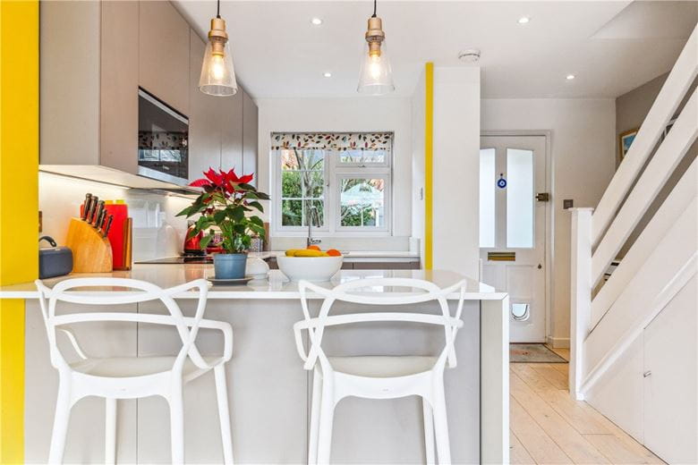 2 bedroom house, St. Peter's Close, London SW17 - Sold