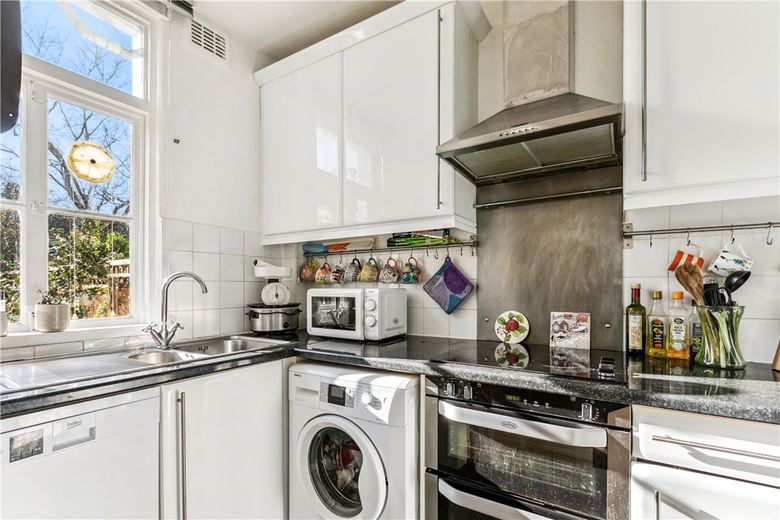 2 bedroom house, Smallwood Road, London SW17 - Sold