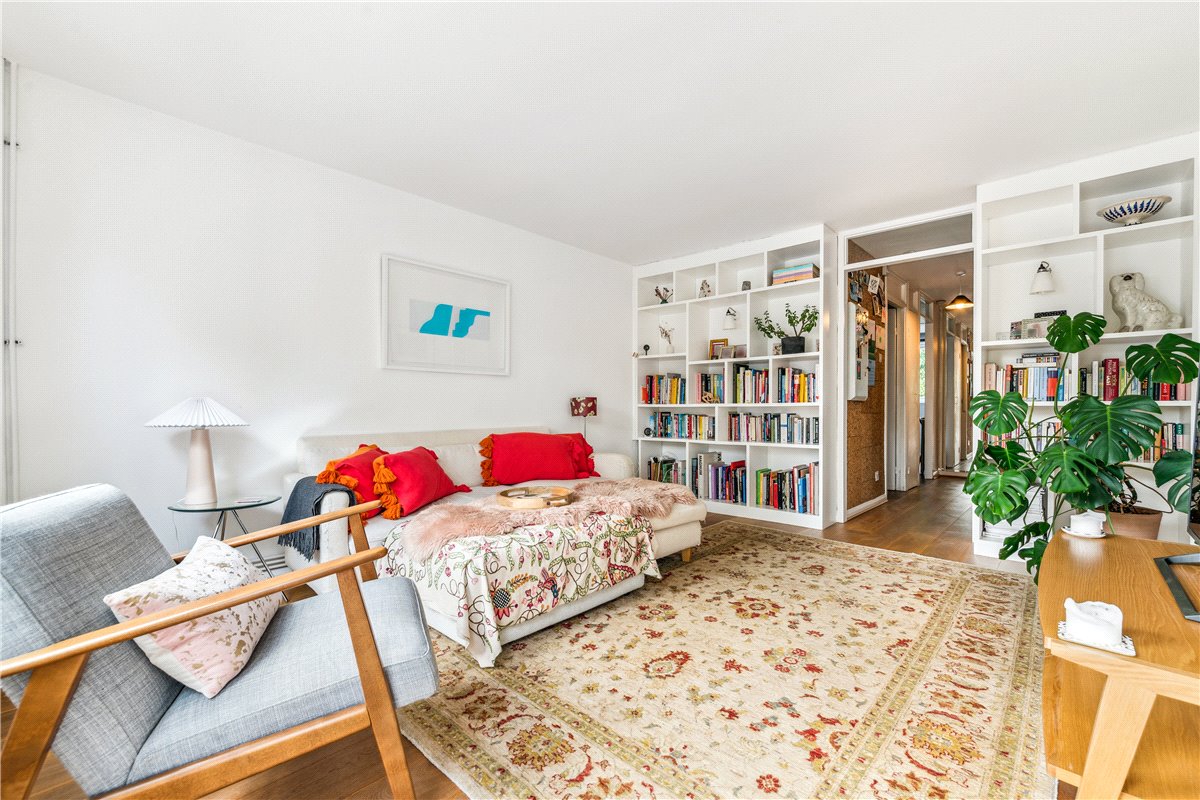 3 bedroom house, Singleton Close, London SW17 - Sold STC